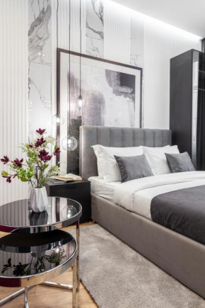 Lovely apartment on Drahomanova street